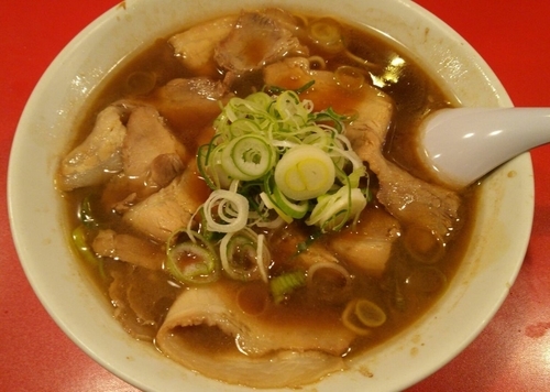 「中華そば（並）ヤキメシ1/2セット　1000円」@末廣ラーメン本舗 盛岡分店の写真