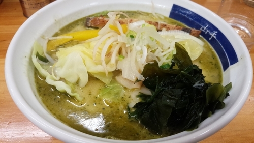「みどりラーメン」@ゆきラーメン 山手の写真