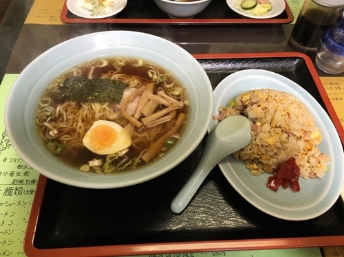 「半チャン ラーメンセット 750円」@中華 いち福の写真