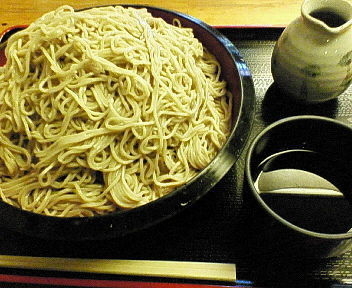 「恵み蕎麦　特盛り（６５０グラム）　８００円」@京橋 恵み屋の写真
