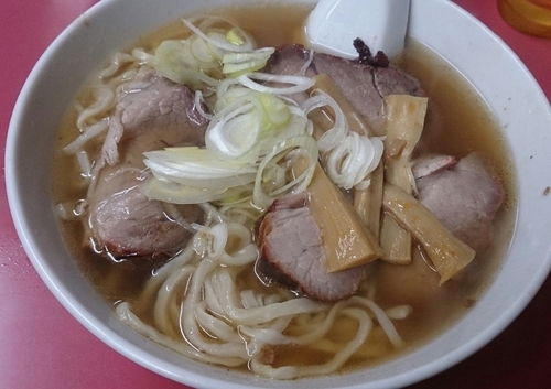 「手打ちチャーシューメン」@一品香 駅南店の写真