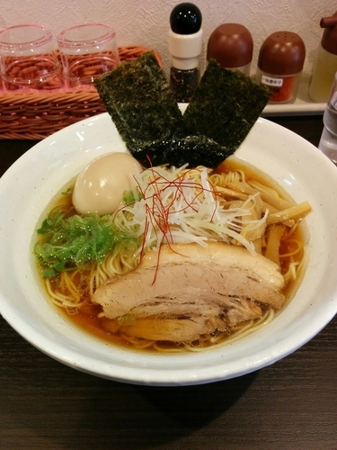 「煮干しラーメン」@拉麺 ほそやの写真