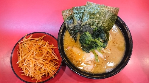 「ラーメン（￥670）+辛みそネギ（￥100）」@家系総本山 ラーメン吉村家の写真