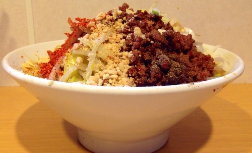 「【限定】汁無し豚坦麺　白　900円　豚マシ150円」@豚星。の写真