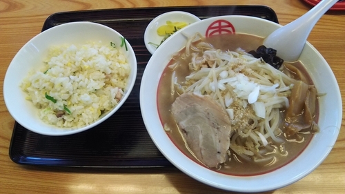 「半チャン車 1080円」@中華そば くるまの写真