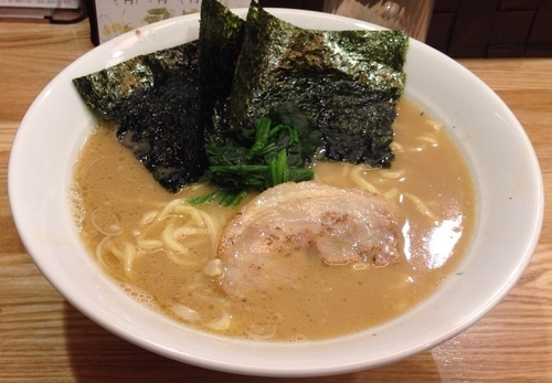 「ラーメン中盛(680円＋100円)」@ラーメン大桜 相模原鹿沼台店の写真