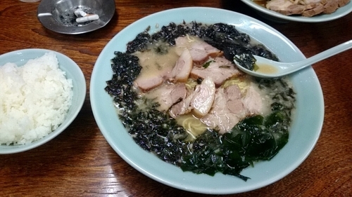 「岩のりチャーシューメン＋ライス」@ラーメンショップ いずみ中央店の写真