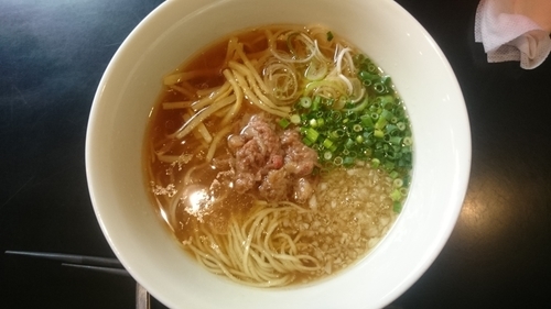 「醤油ラーメン￥800」@牛骨らぁ麺 マタドール 本店の写真