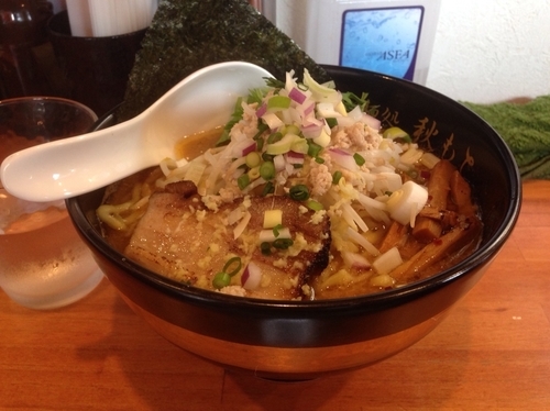 「【水曜日限定】味噌ラーメン（大盛り）850円＋100円」@麺処 秋もとの写真