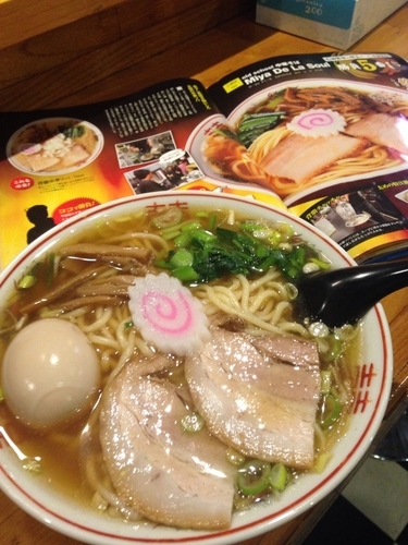 「中華そば  味玉(ラーパス)」@old school 中華そば Miya Dera Soulの写真