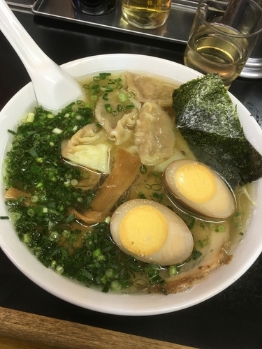 「雲呑麺980円、醬蛋（ジャンタン）味玉100円」@中華そば高はしの写真