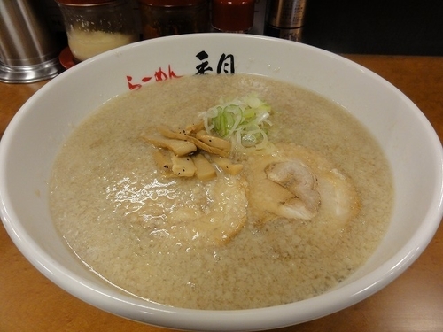 「醤油らーめん 850円  背アブラ多目」@らーめん香月 六本木店の写真