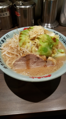 「G麺中盛り800円＋ビール中ビン500円」@横浜家系ラーメン 円満家 大塚店の写真