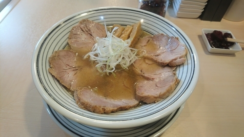 「超煮干らぁめん＋肉増し」@煮干しらぁめん 猫トラ亭の写真
