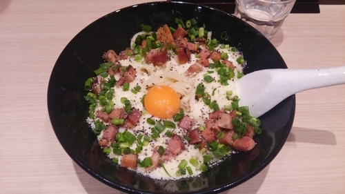 「カルボナーラまぜそば」@頑者製麺所 エキア成増店の写真