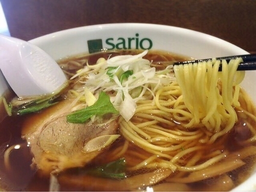 「醤油ラーメン(490円)」@SARIO 聘珍茶寮 横浜ワールドポーターズ店の写真