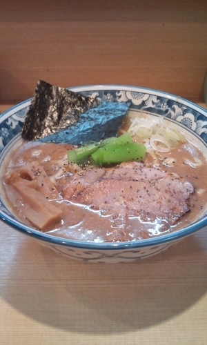 「2号ラーメン（濃厚系） 780円」@ラーメン 雷鳥の写真