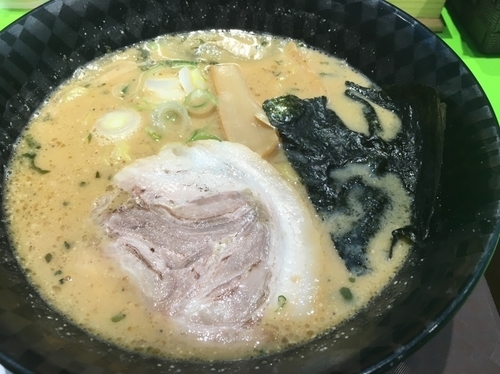 「濃厚味噌ラーメン 830円」@らーめん むつみ屋 ゲートシティ大崎店の写真
