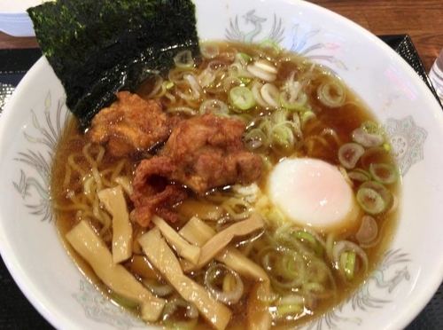 「唐揚げラーメン？」@釈迦堂PA（上り）の写真