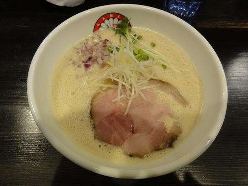 「とりとん醤油」@らぁ麺 きくはんの写真