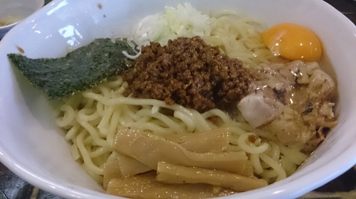 「油そば 生卵」@油そば 油虎の写真