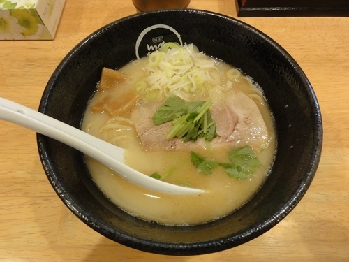 「塩らーめん」@麺創 麺魂 中崎西店の写真