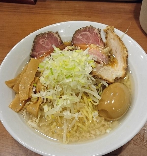 「特製背油醤油ラーメン」@中華そば 七麺鳥の写真