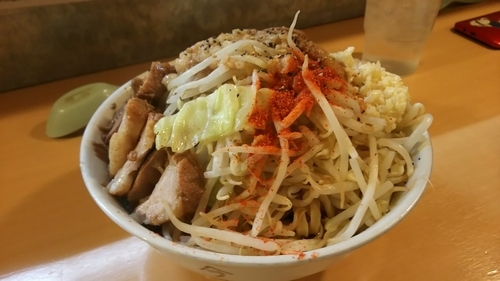 「汁なし(300gニンニク野菜増し)」@ラーメン荘 地球規模で考えろ 伏見本店の写真