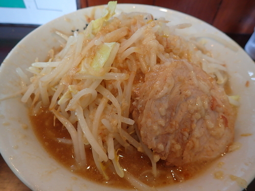 「ともら～めん・ニンニク多め・アブラ多め」@麺家 大須賀 台新店の写真