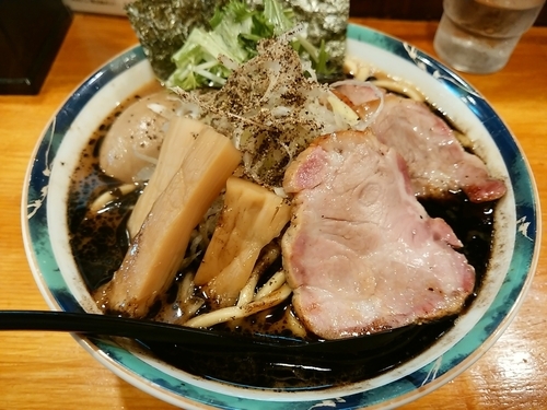 「特製葉月ブラック1100円」@らぁめん 葉月の写真