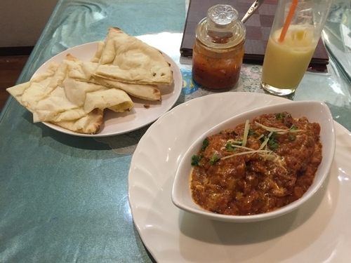 「牡蠣ドライカレー＋チーズナン」@アムラパーリーの写真