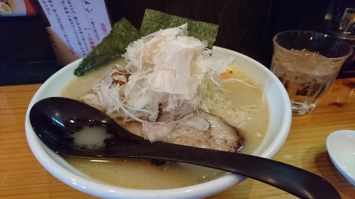 「鳥白湯白醤油」@麺や七福の写真