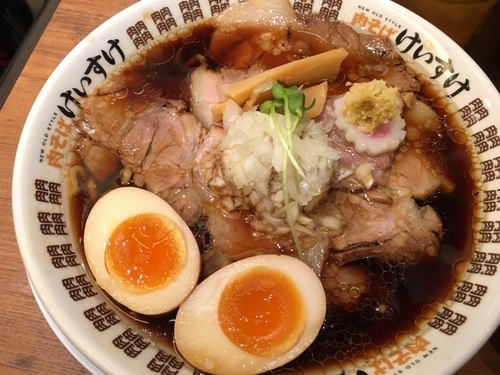 「肉そば 醤油 味玉入り」@NEW OLD STYLE 肉そば けいすけの写真