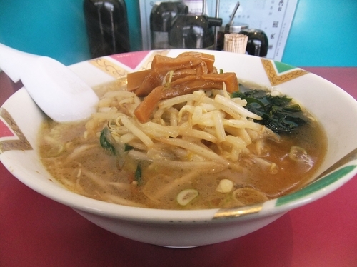 「味噌麺（700円）」@中華料理 華天園の写真