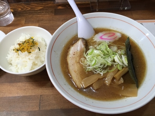 「煮干し中華そば」@らーめん井出軒の写真