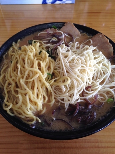 「豚骨チャーシュー 替玉」@豚骨ラーメン 新井商店の写真