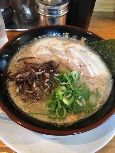 「清水屋ラーメン800円+替玉120円」@博多ラーメン 清水屋の写真