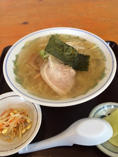 「塩ラーメン」@いさご食堂の写真