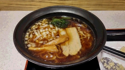 「しょうゆラーメン」@栄PA（上り）スナックコーナーの写真