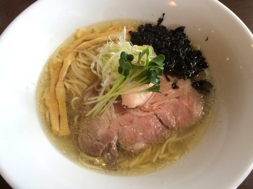 「あさり出汁地鶏そば塩（750円）」@麺や 虎徹の写真