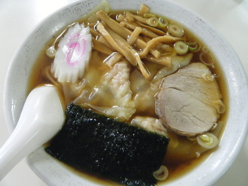 「ワンタンメン650円」@富士屋の写真