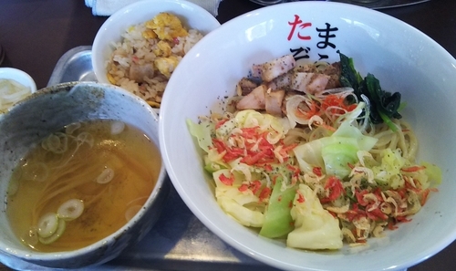 「春キャベツと桜えびの塩まぜそば+サービスチャーハン」@たまぞうの写真