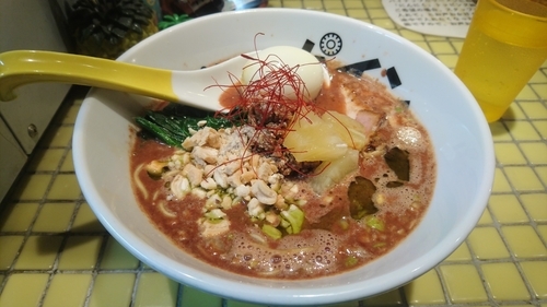 「【期間限定】カカカカカカオ＋味玉(クーポンサービス)」@パイナップルラーメン屋さん パパパパパインの写真