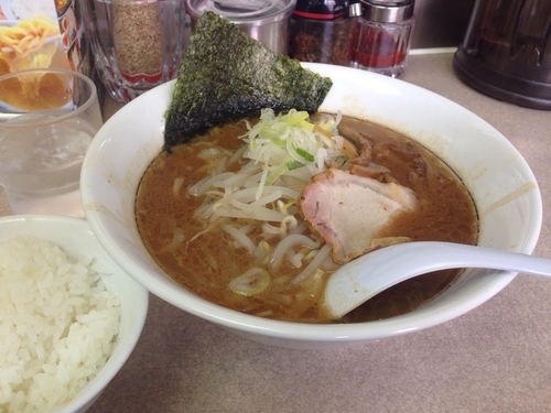 「味噌ラーメン 880円」@らーめん ぎょうてん屋 厚木総本店の写真