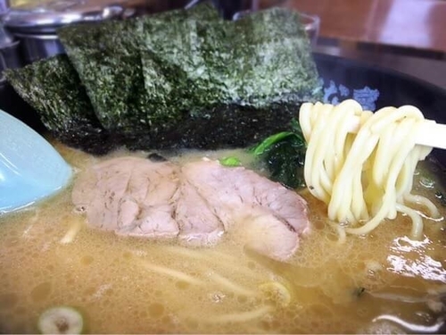 「ラーメン(650円)」@とんぱた亭 三枚町店の写真