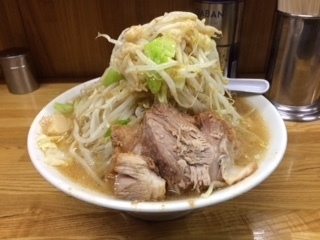 「ラーメン　大　ヤサイアブラ」@ラーメン二郎 赤羽店の写真