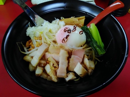 「29の日限定 塩豚のガーリックまぜそば」@和風らーめん はるやの写真