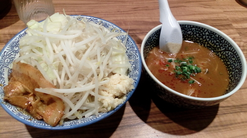 「辛つけ麺（830円）+中盛（50円）」@ラーメン燈郎の写真
