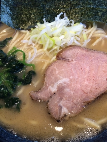 「クリーミー豚骨塩 650円」@麺や かがのの写真