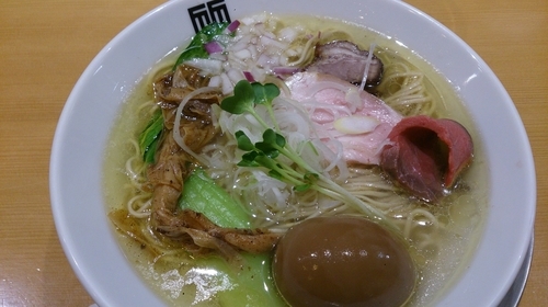 「味玉塩そば900円」@竹末東京プレミアムの写真